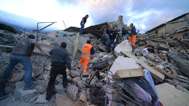 Erdbeben in Italien: Opferzahl nach unten korrigiert