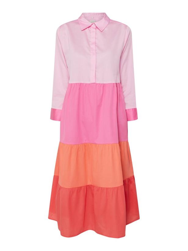 Ein langes, farbenfrohes Kleid mit rosa Oberteil und gestuftem Rock in Pink-, Orange- und Rottönen.