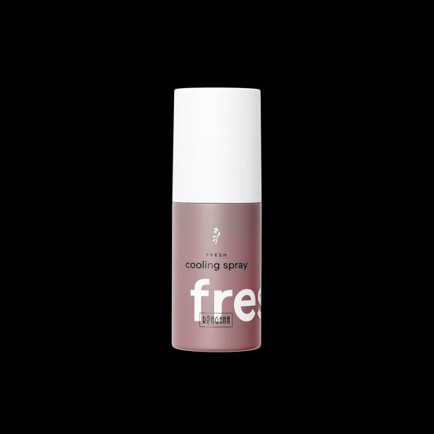 Eine Dose „Fresh Cooling Spray“ von Ringana vor schwarzem Hintergrund.