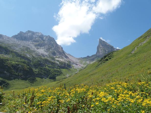 Trekking trifft Luxus beim Wandern auf dem Arlberg-Trail