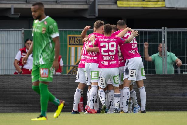 FUSSBALL / ADMIRAL BUNDESLIGA/ GRUNDDURCHGANG:  SC AUSTRIA LUSTENAU - TSV EGGER GLAS HARTBERG