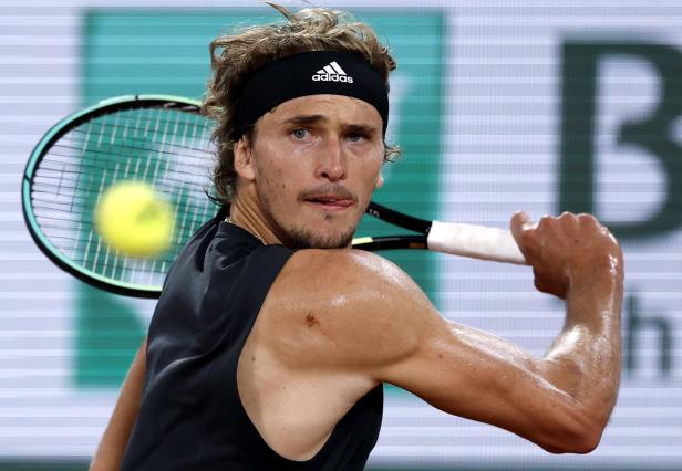 Alexander Zverev bei einem Tennisspiel.