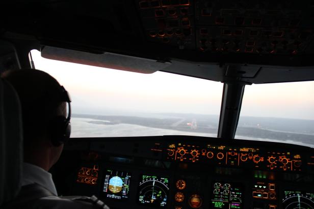 Im Cockpit: Wie die Crew die heurigen Flugverspätungen erlebt