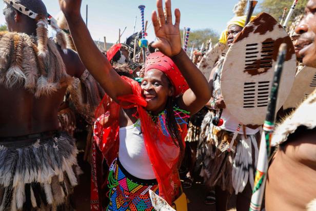 Tausende Zulus feierten in Südafrika die Krönung ihres neuen Königs