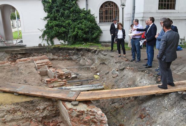 Aus Waffenfirma wurde Synagoge: Archäologen zeigen neue Funde in NÖ