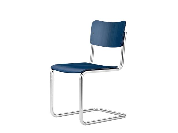 Ein blauer Freischwinger-Stuhl mit verchromtem Stahlrohrgestell.