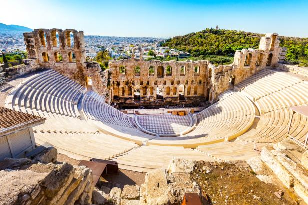 Das Odeon des Herodes Atticus, ein antikes Theater in Athen, Griechenland.
