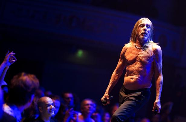 Iggy Pop in Wien: Rohe Punk-Energie fegt alle Zweifel weg