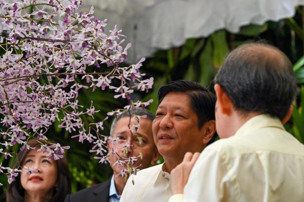 SINGAPORE-PHILIPPINES-DIPLOMACY Orchideen: Was die Königin der Blumen mit dem Diktatorensohn zu tun hat