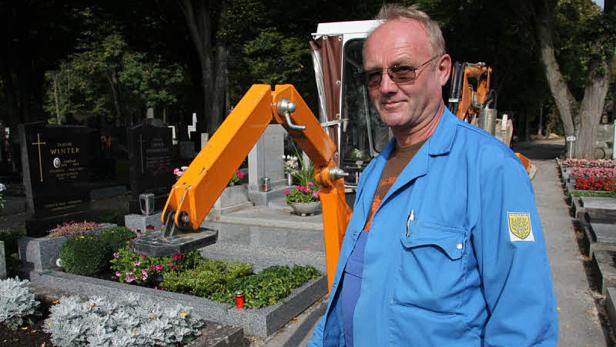 Dreister Beutezug auf dem Friedhof