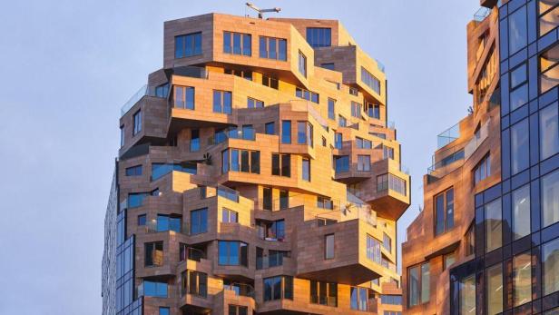 Das ungewöhnliche Design des Valley-Gebäudes in Amsterdam zeichnet sich durch versetzte Blöcke aus.