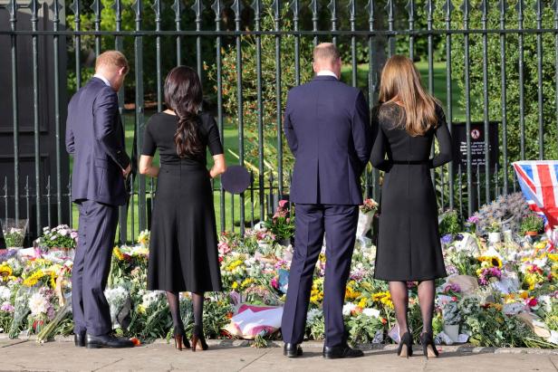 William, Harry, Kate & Meghan: Erster gemeinsamer Auftritt nach dem Tod der Queen