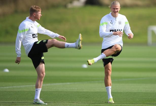 FBL-EUR-C1-MANCHESTER CITY-TRAINING