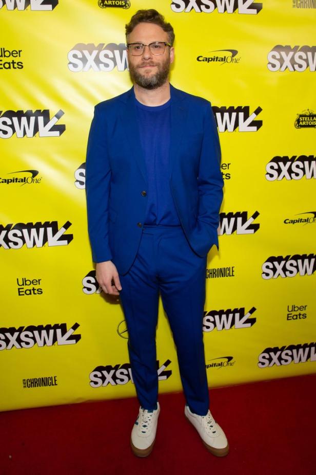 Seth Rogen in einem blauen Anzug auf dem SXSW-Festival.