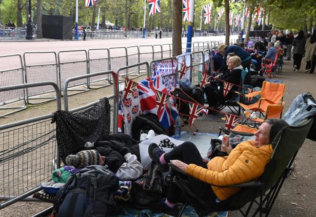 Trauernde fielen beim Abschied von Queen um