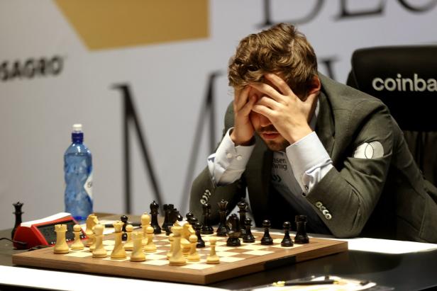 Eklat um Schachweltmeister: Carlsen gab nach einem Zug auf