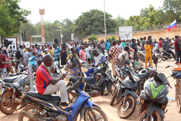 Burkina Faso: Präsident Damiba nach Militärputsch gestürzt