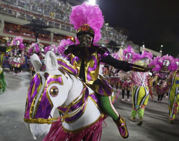 Rios Narren verabschiedeten sich vom Karneval