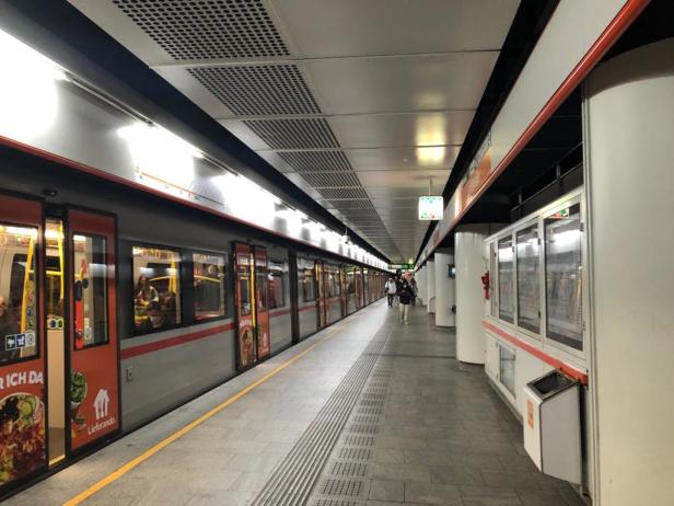 Wiener Linien beleuchten Bahnsteige nun weniger