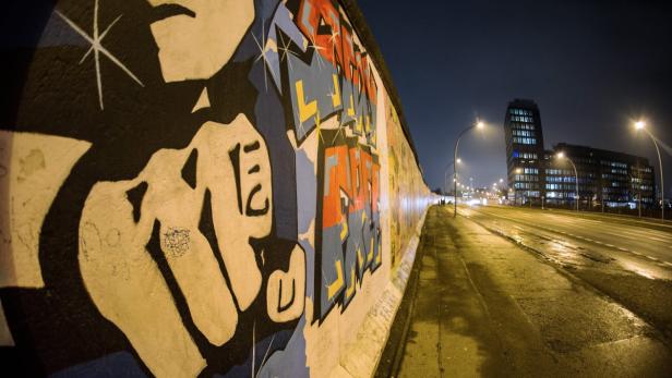 Abriss der Berliner Mauer-Galerie soll weitergehen