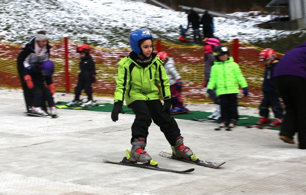 Pistengaudi kehrt nach Penzing zurück: Neuer Anbieter für Skikurse