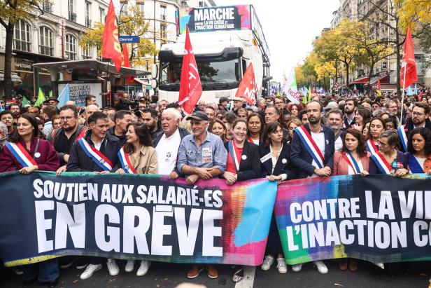 Benzin in Frankreich immer knapper: Zehntausende bei Demo