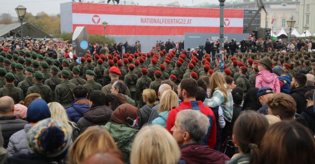 Nationalfeiertag: Feierlichkeiten von Krieg in der Ukraine geprägt