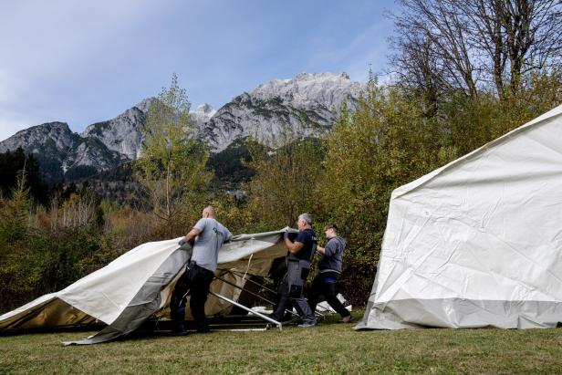 Asyl-Zelte: St. Georgen prüft Widerstand mit Bescheid nach Tiroler Vorbild