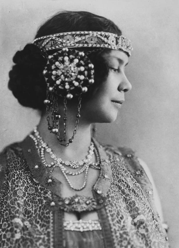 Das Role Model der Roaring Twenties als Salome, Circe, Kleopatra