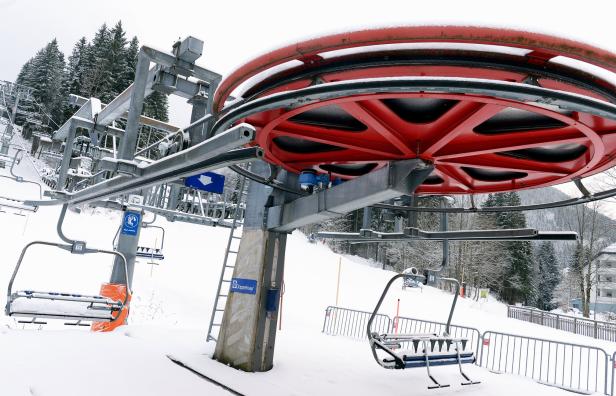 ++ THEMENBILD ++ "ÖTSCHERLIFTE IN LACKENHOF"