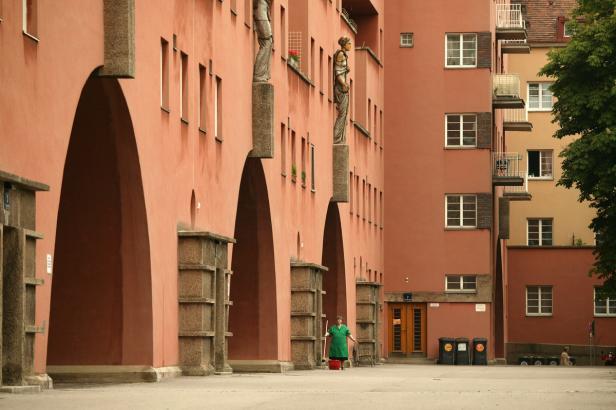 Josef Cser: Ringrichter im Gemeindebau