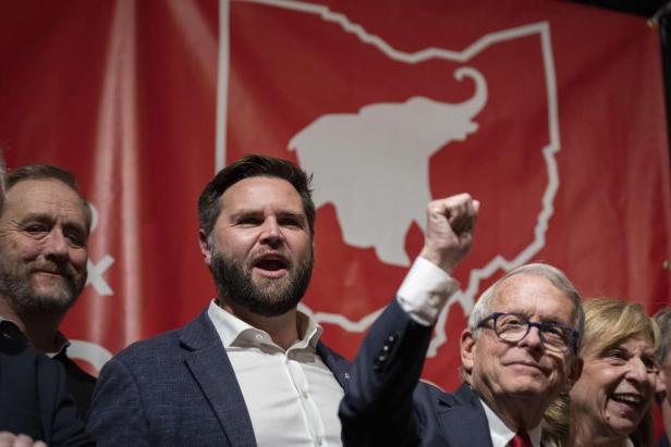 US-OHIO-SENATE-CANDIDATE-JD-VANCE-HOLDS-GET-OUT-THE-VOTE-RALLY-I