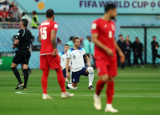 Acht Tore und viele Botschaften beim 6:2 von England gegen Iran