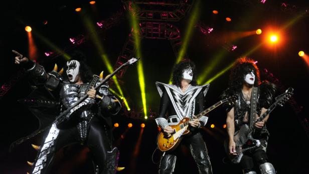Tag 2 beim Nova Rock: Kiss und ihre "Monstershow"