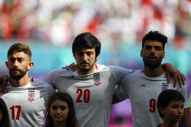 Nach dem Hymnen-Protest bei der WM: Irans Fußballer sangen wieder