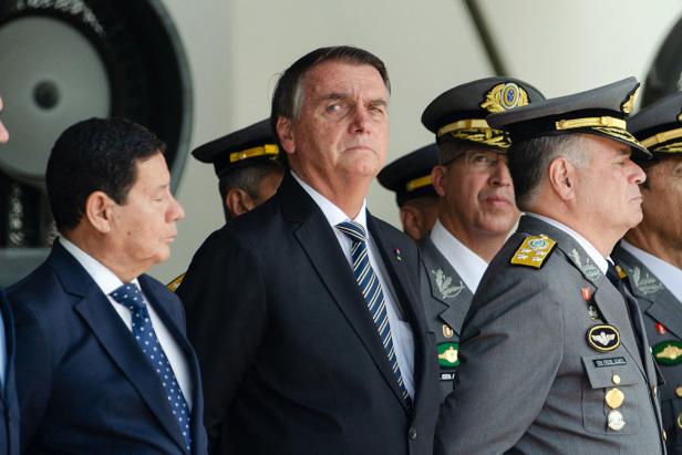 Warum es in Brasilien Demos für einen Militärputsch gibt