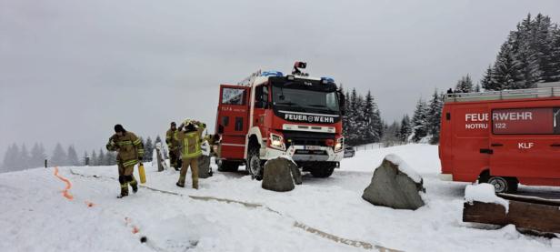 Tirol: Feuerwehren konnten Vollbrand einer Skihütte verhindern