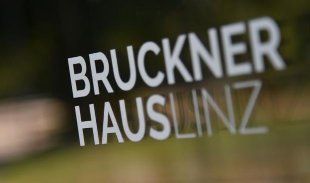 Brucknerhaus: Das lange Warten auf eine ordentliche Führung