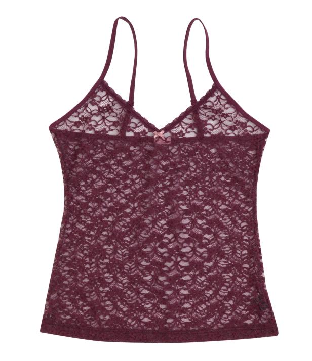 Ein burgunderfarbenes, durchscheinendes Spitzenhemdchen mit Spaghettiträgern.