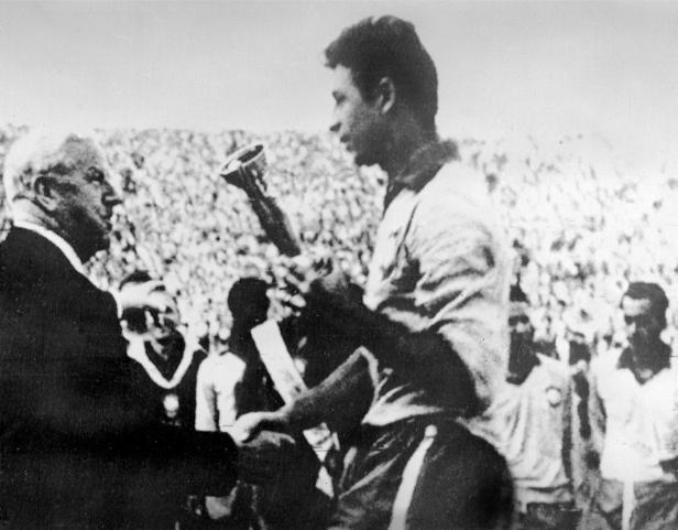 WORLD CUP-1962-BRAZIL-ROUS-MAURO-CUP