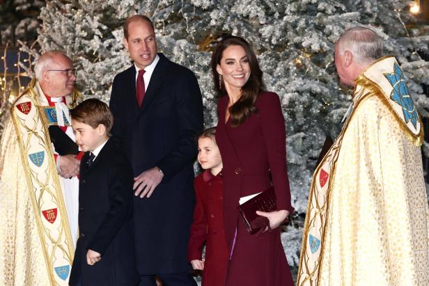 Britische Royals demonstrieren bei Adventskonzert Einigkeit