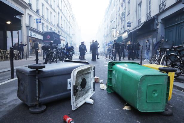Ausschreitungen nach tödlichen Schüssen in Paris