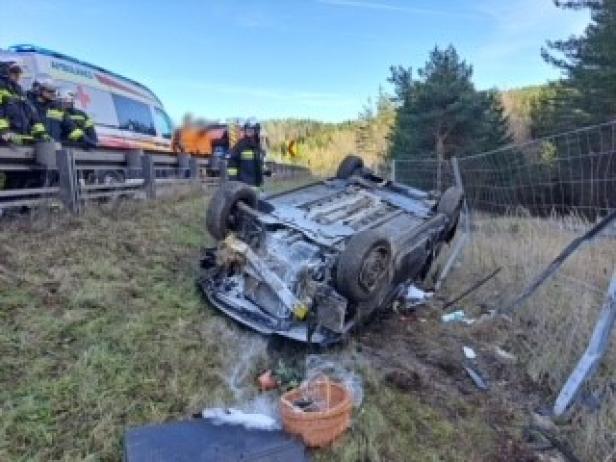 Kleines Weihnachtswunder nach Horrorcrash auf der S6