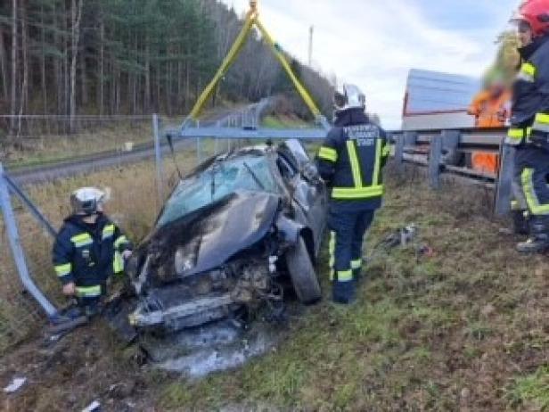 Kleines Weihnachtswunder nach Horrorcrash auf der S6