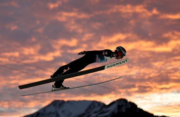 Tournee-Start in Oberstdorf: ÖSV-Star Kraft stürzt in der Quali ab