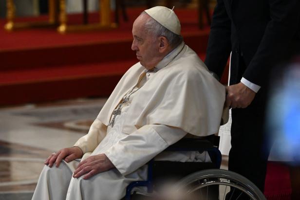 Neujahrsmesse: Papst hat für seinen verstorbenen Vorgänger gebetet