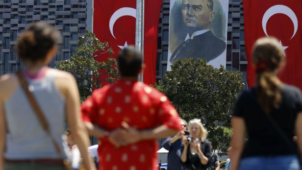 Die Stehenden vom Taksim-Platz