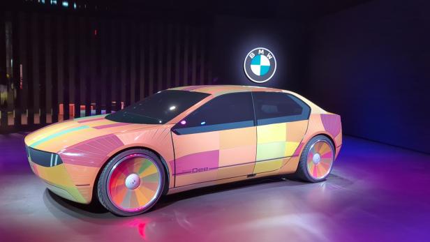 BMW stellte auf der CES vor wenigen Tagen i Vision Dee vor Welcher deutsche Autobauer 2022 die meisten Autos verkaufte