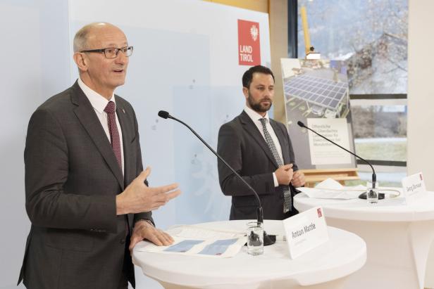 Neuer Fördertopf in Tirol: 8 Millionen Euro für Solar-Parkplätze