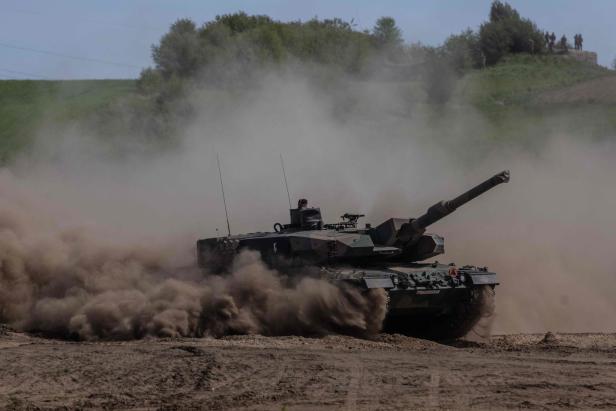 Panzer-Streit: Scholz lässt die Leoparden nicht los